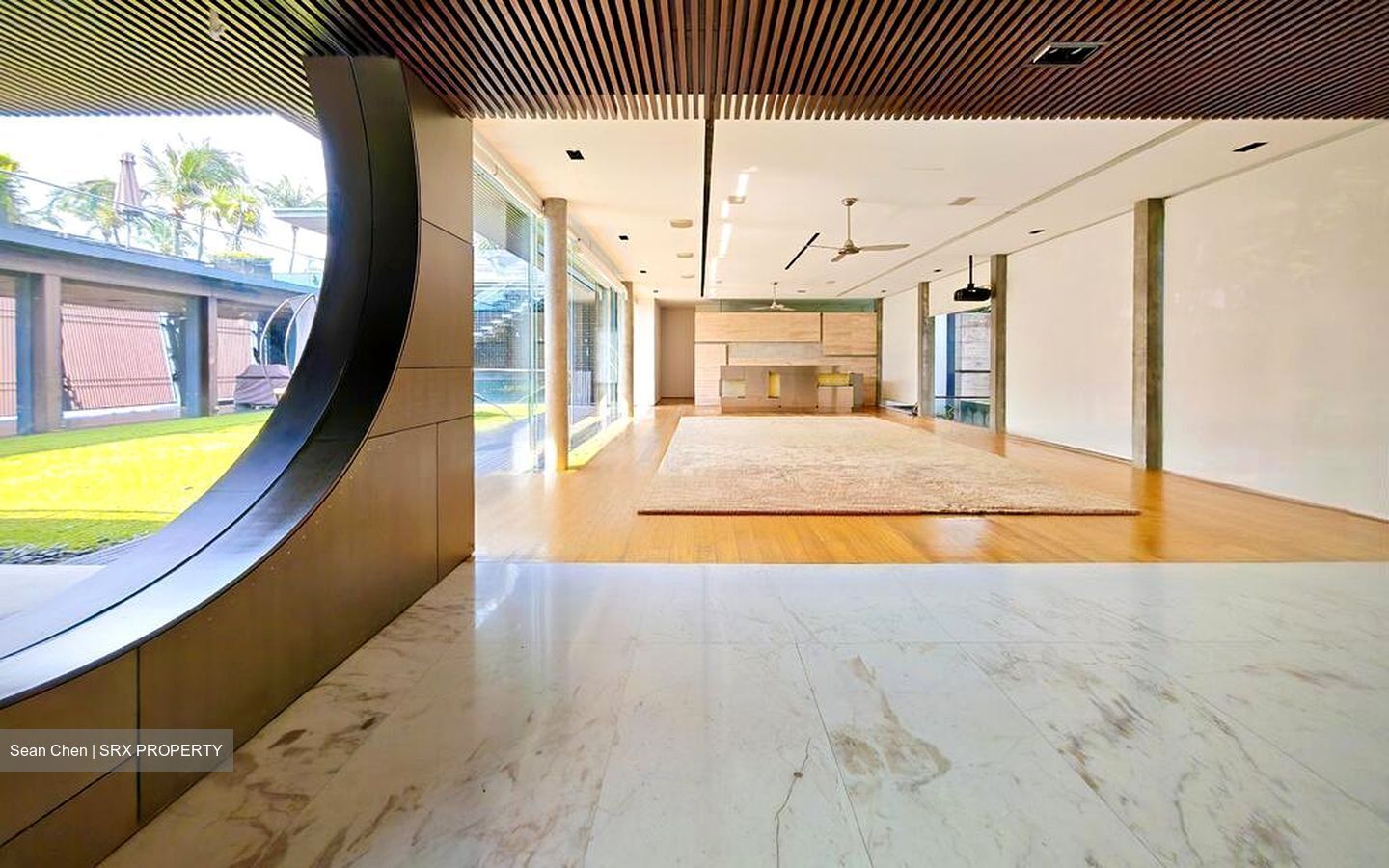 Ocean Drive (D4), Detached #582389001